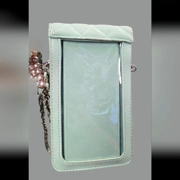 Badgley Mischka Green Quilted Crossbody Cellphone Bag with Chain Strap - Picture 3 of 8